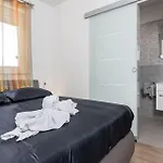 بيت للعطل In Nedeščina