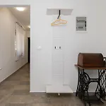 In بيت للعطل